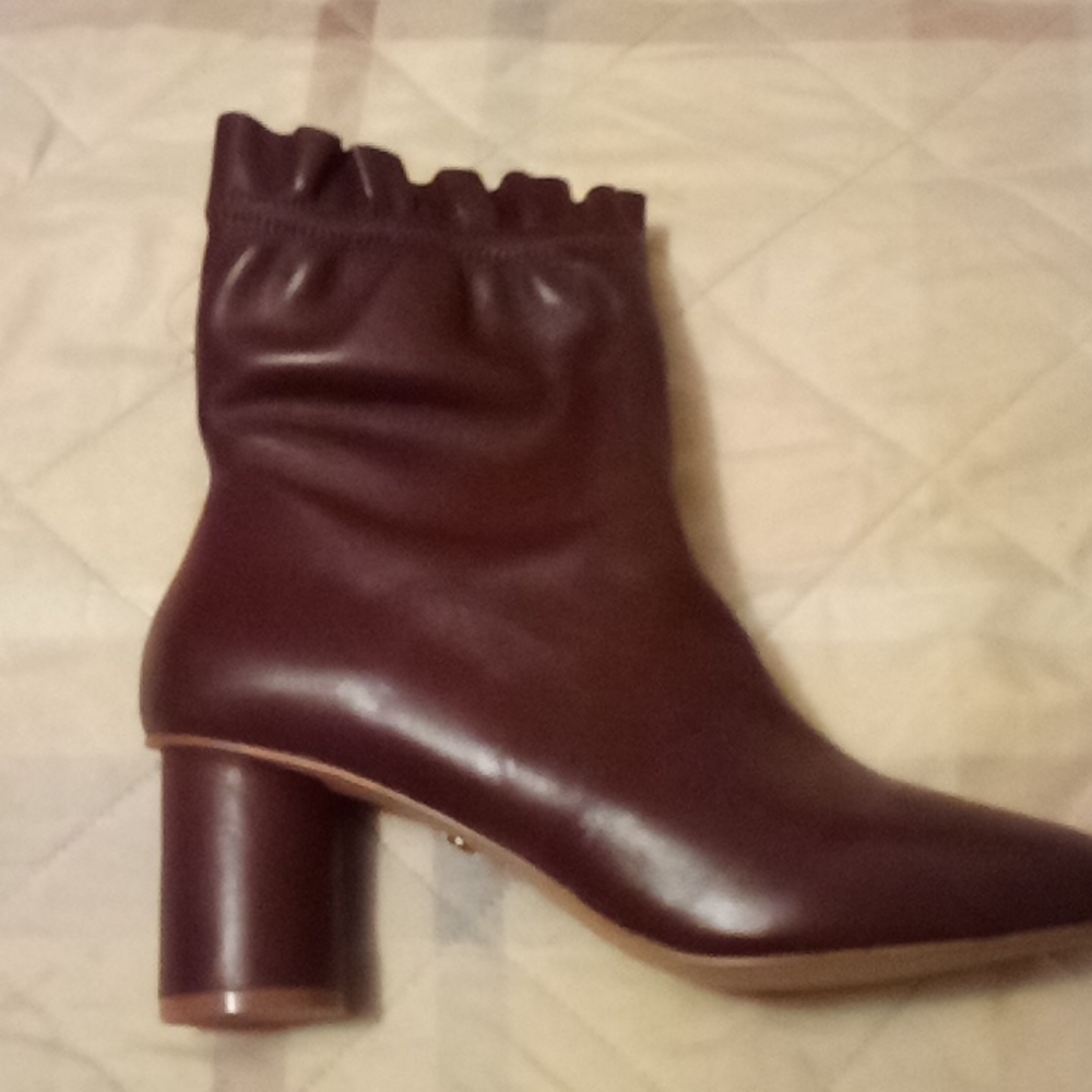 Ankle boots